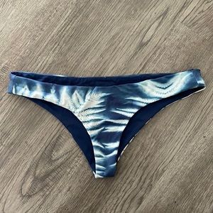 Rip Curl teeny cheeky bikini palm print blue size M